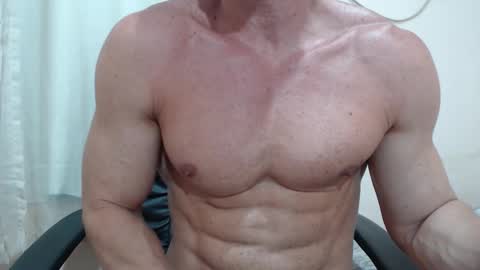 saradorj92 online show from 11.23.25