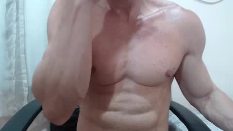 saradorj92 online show from 12.21.25