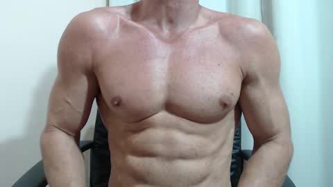 saradorj92 online show from 01.13.26