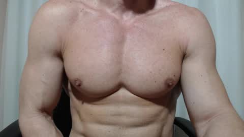 saradorj92 online show from 04.07.26