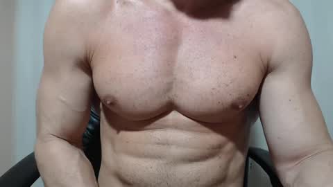 saradorj92 online show from 04.14.26