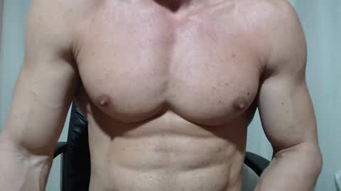 saradorj92 online show from 04.15.26