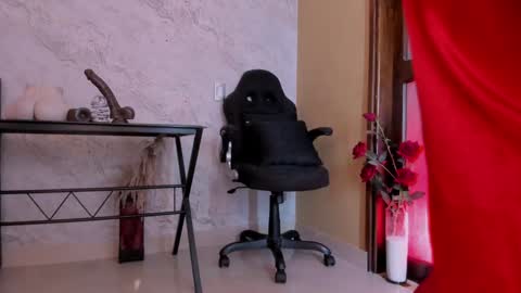 Sara Ferrera online show from 01.29.25