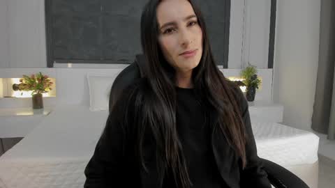  Sara Gomez  online show from 04.16.26