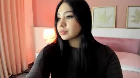 sarah__hills online show from 09.17.25