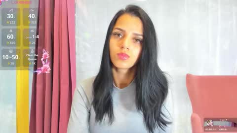 Snapshot of sarah_blake_ chatting on 10.15.25 Sara online show from 10.15.25