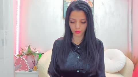 Snapshot of sarah_blake_ chatting on 04.24.26 Sara online show from 04.24.26