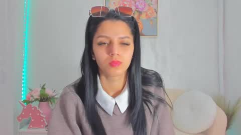 Snapshot of sarah_blake_ chatting on 04.25.26 Sara online show from 04.25.26