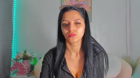 Snapshot of sarah_blake_ chatting on 04.27.26 Sara online show from 04.27.26