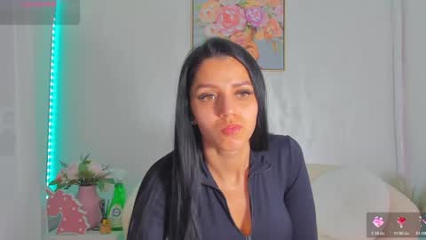 Snapshot of sarah_blake_ chatting on 05.21.26 Sara online show from 05.21.26