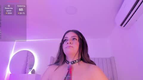 Sarah Bonneth online show from 01.10.25