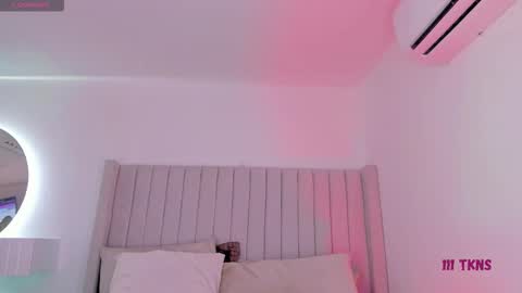 Sarah Bonneth online show from 11.01.25