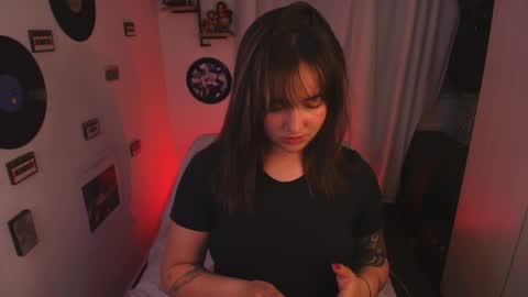 Snapshot of sarah_cuteeyes chatting on 04.01.26 Sara online show from 04.01.26