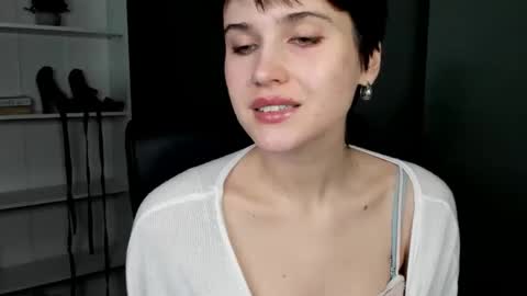 Sarah online show from 04.09.26