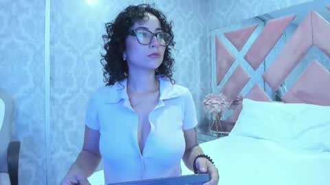 Sarah online show from 11.16.25