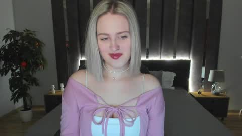 Sarah online show from 12.23.24