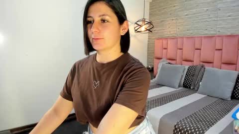 Sarah Deyvis online show from 02.25.25