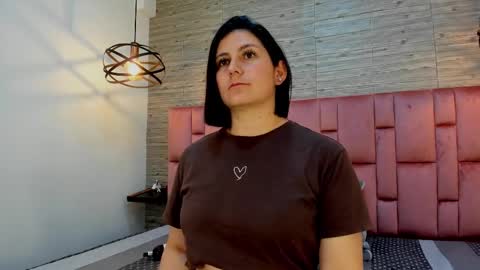 Sarah Deyvis online show from 02.25.25