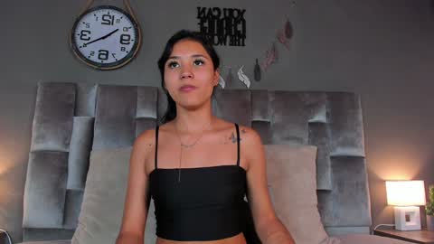 Snapshot of sarahevans__ chatting on 12.07.24 Sarah Evans online show from 12.07.24