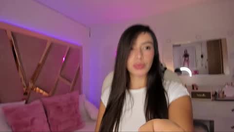 sarahhensoon online show from 01.05.26