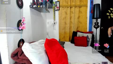  SARAHJEY     online show from 01.25.25