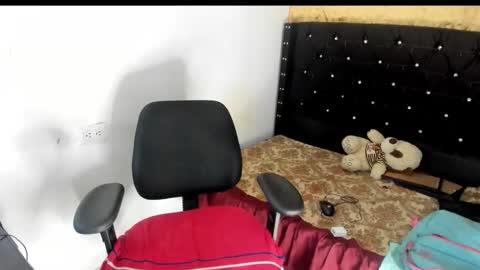 Sarah online show from 10.17.25