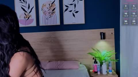 Snapshot of sarahmiler_ chatting on 09.17.25 Sarah online show from 09.17.25