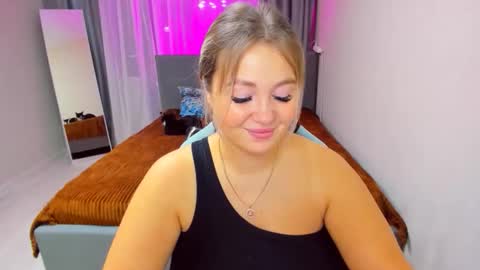 Sarah online show from 11.04.25