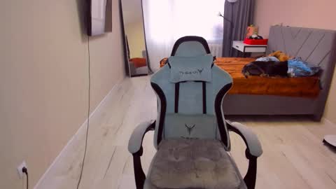 Sarah online show from 04.09.26