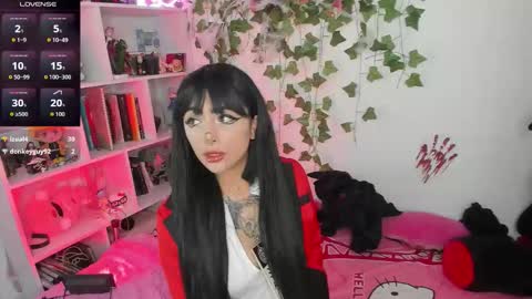 Snapshot of sarahminage_ chatting on 12.03.25 Sarah NEW ACCOUNT online show from 12.03.25