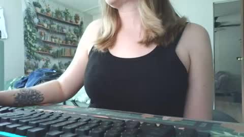 Sarah online show from 06.12.26