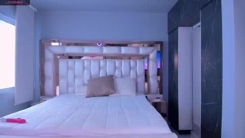 Sarah online show from 03.12.25