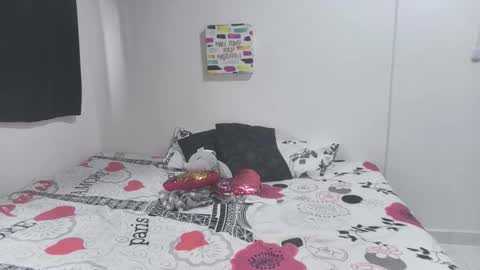 Sarah  online show from 09.25.25