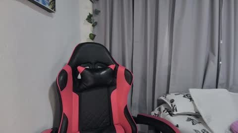 Sarah  online show from 04.12.26