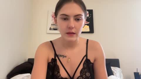 SarahxOliver online show from 02.24.25