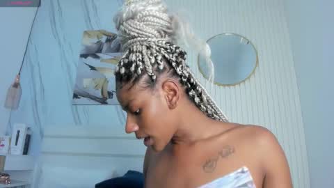 Sara Lewis online show from 02.21.26