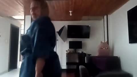 Saraloves online show from 12.13.24