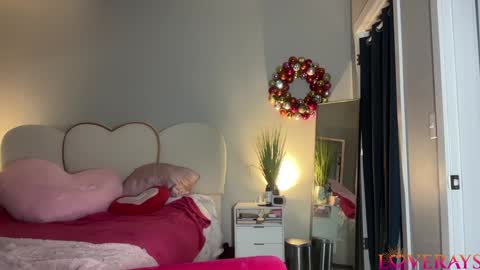 Back from Vacay  Follow for more here  online show from 09.28.25