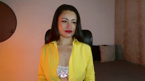 saramilf_69 online show from 01.18.25