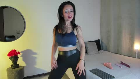 saramilf_69 online show from 03.12.25