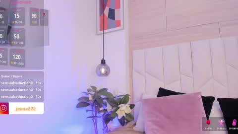 Snapshot of saramonroe1 chatting on 01.22.25 Sara online show from 01.22.25