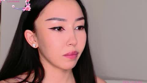 Mia online show from 11.06.25