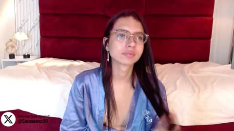 Snapshot of sarasaenz_99 chatting on 12.15.24 Sara online show from 12.15.24