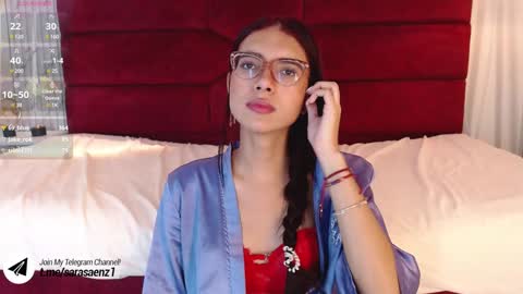 Snapshot of sarasaenz_99 chatting on 12.18.24 Sara online show from 12.18.24
