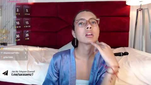 Snapshot of sarasaenz_99 chatting on 01.17.25 Sara online show from 01.17.25