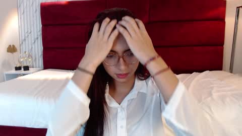 Snapshot of sarasaenz_99 chatting on 01.30.25 Sara online show from 01.30.25