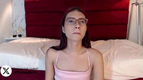 Snapshot of sarasaenz_99 chatting on 02.28.25 Sara online show from 02.28.25