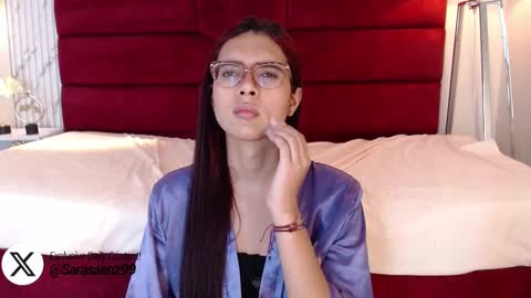 Snapshot of sarasaenz_99 chatting on 03.04.25 Sara online show from 03.04.25