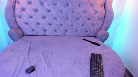   online show from 01.22.25