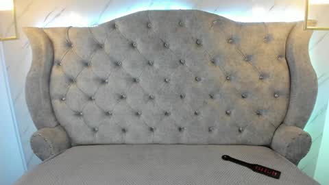   online show from 02.08.25